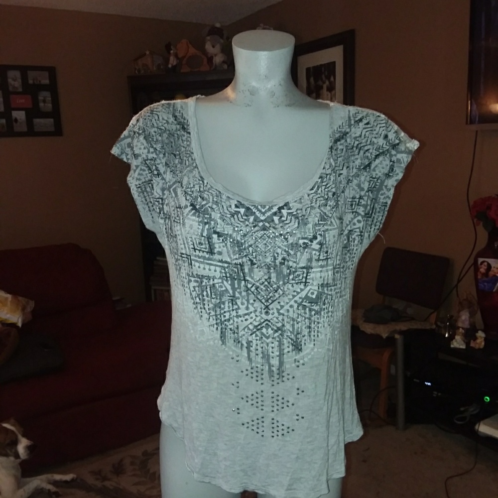 Women shirt size L by La mamba